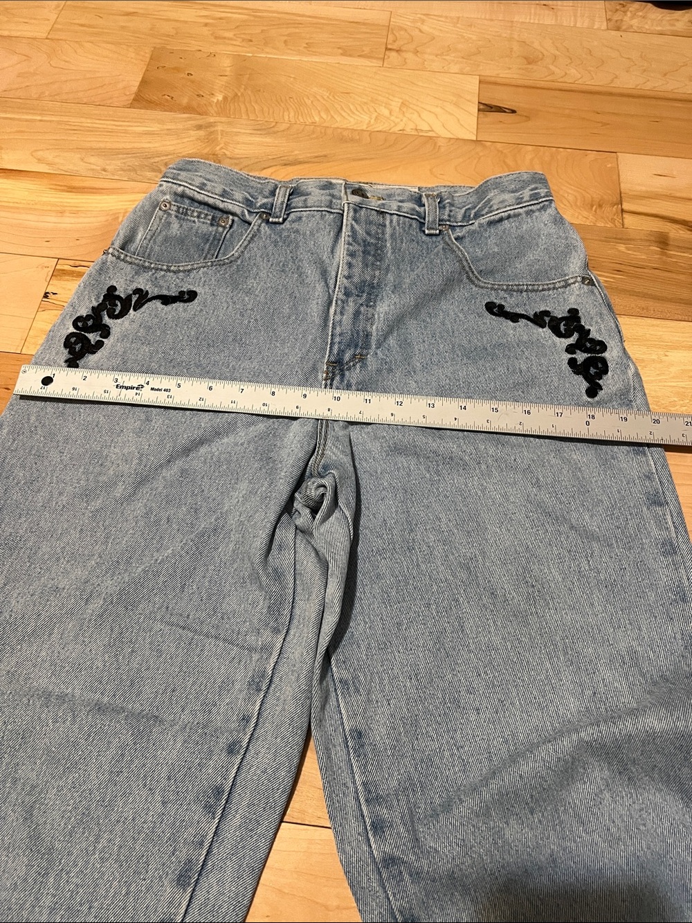 Vintage Light Blue Straight-Leg Jeans with Black Embroidered Detail - Picture 7 of 13